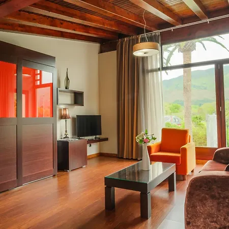 Indiana Boutique リャネス