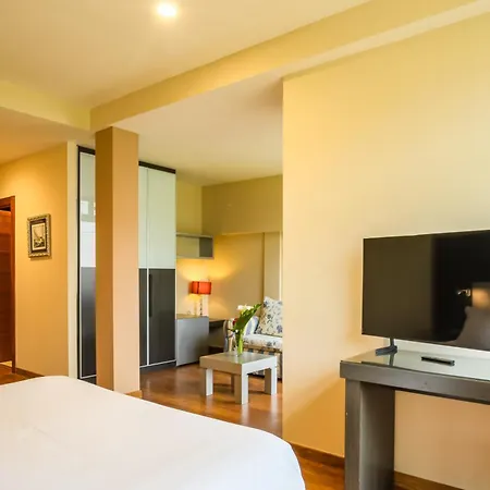 Indiana Boutique 4*