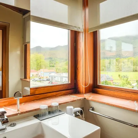 Indiana Boutique Hotel 4*