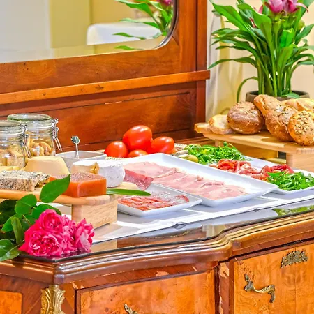 Hotel Indiana Boutique 4*