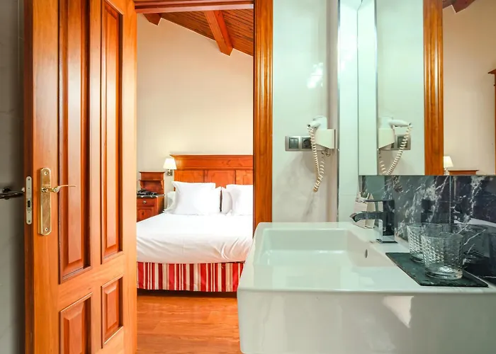 Indiana Boutique 4* לאנס