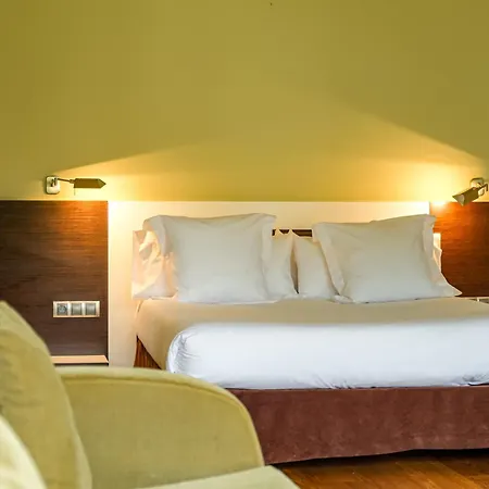 Indiana Boutique Hotel 4*