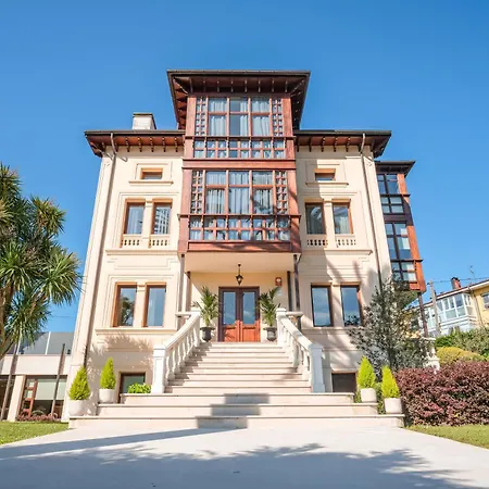 Indiana Boutique Hotel 4*