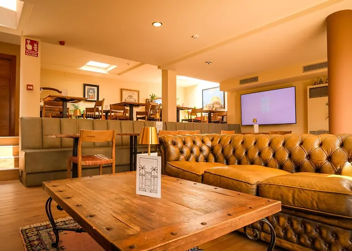 Indiana Boutique Hotel 4*